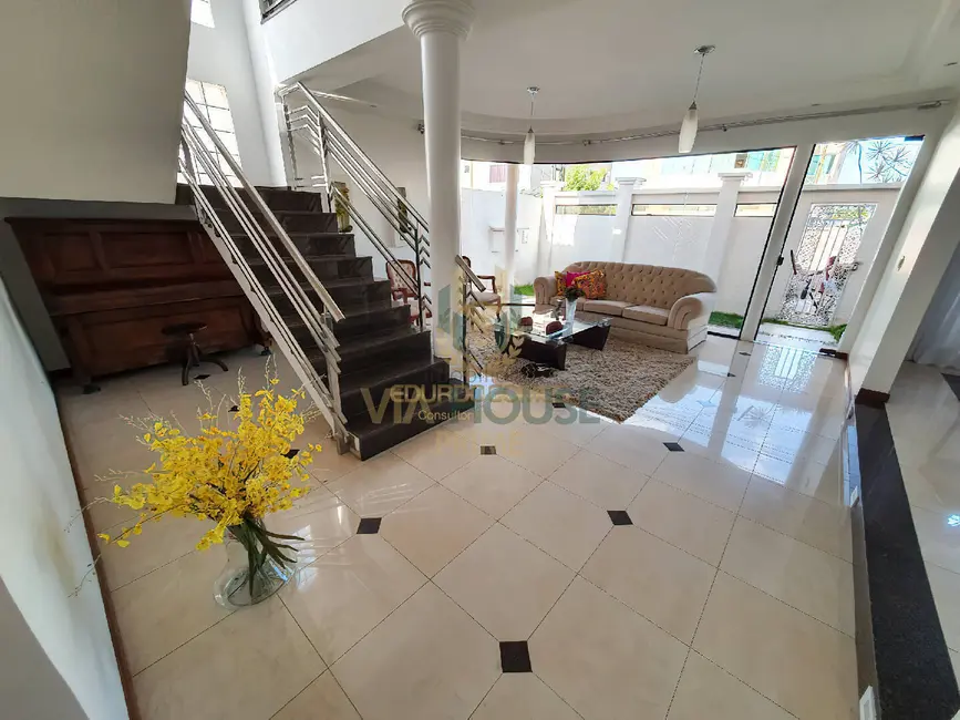 Foto 6 de Casa com 6 quartos à venda e para alugar, 550m2 em Vila Planalto, Brasilia - DF