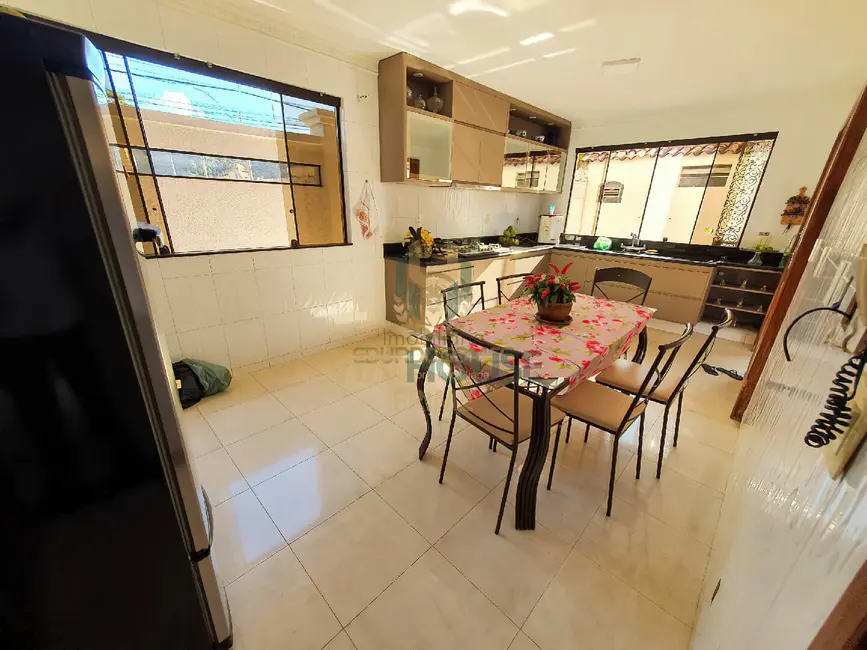 Foto 9 de Casa com 6 quartos à venda e para alugar, 550m2 em Vila Planalto, Brasilia - DF