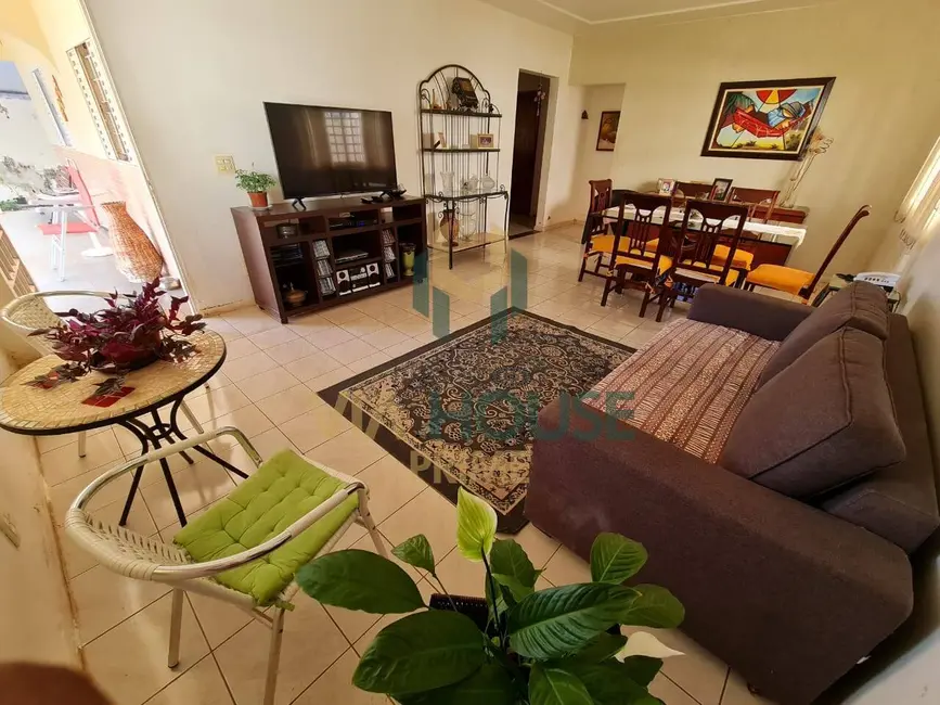 Foto 3 de Casa com 4 quartos à venda, 220m2 em Setor Habitacional Jardim Botânico, Brasilia - DF