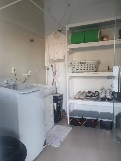 Sobrado com 2 quartos à venda em Barra Velha - SC - imagem 2 Foto 2 de Sobrado com 2 quartos à venda em Barra Velha - SC