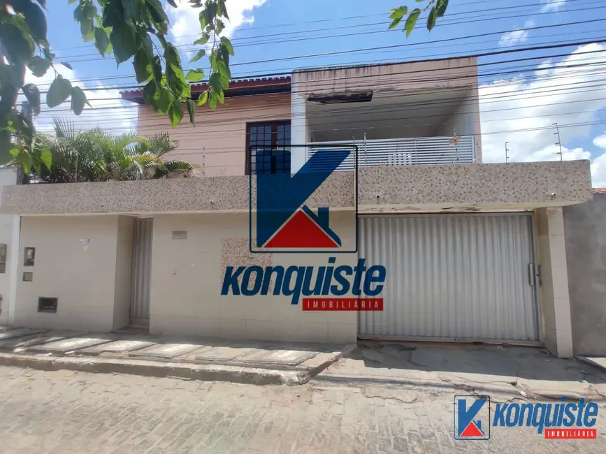 Foto 1 de Casa com 7 quartos à venda em Cidade Nova, Feira De Santana - BA
