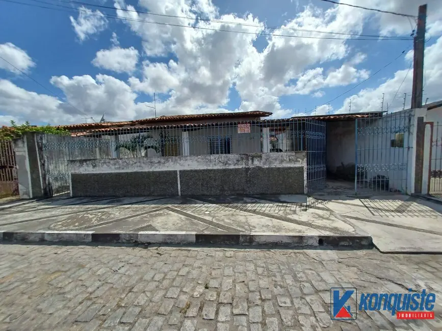 Foto 2 de Casa com 3 quartos à venda, 239m2 em Campo Limpo, Feira De Santana - BA