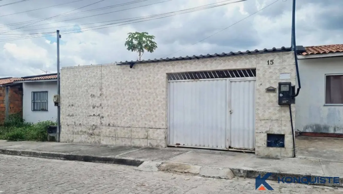 Foto 1 de Casa com 2 quartos à venda, 113m2 em Gabriela, Feira De Santana - BA
