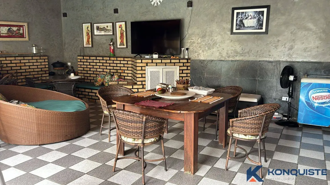 Casa com 6 quartos à venda e para alugar em Brasília, Feira De Santana - BA - imagem 6 Foto 6 de Casa com 6 quartos à venda e para alugar em Brasília, Feira De Santana - BA