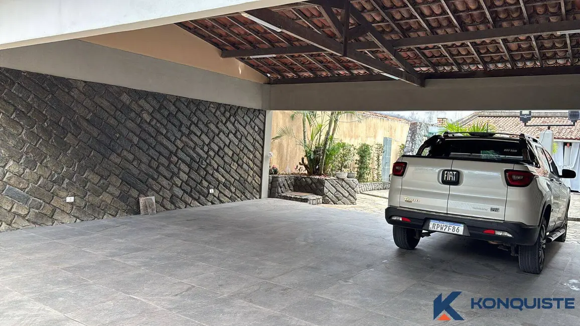 Casa com 6 quartos à venda e para alugar em Brasília, Feira De Santana - BA - imagem 3 Foto 3 de Casa com 6 quartos à venda e para alugar em Brasília, Feira De Santana - BA