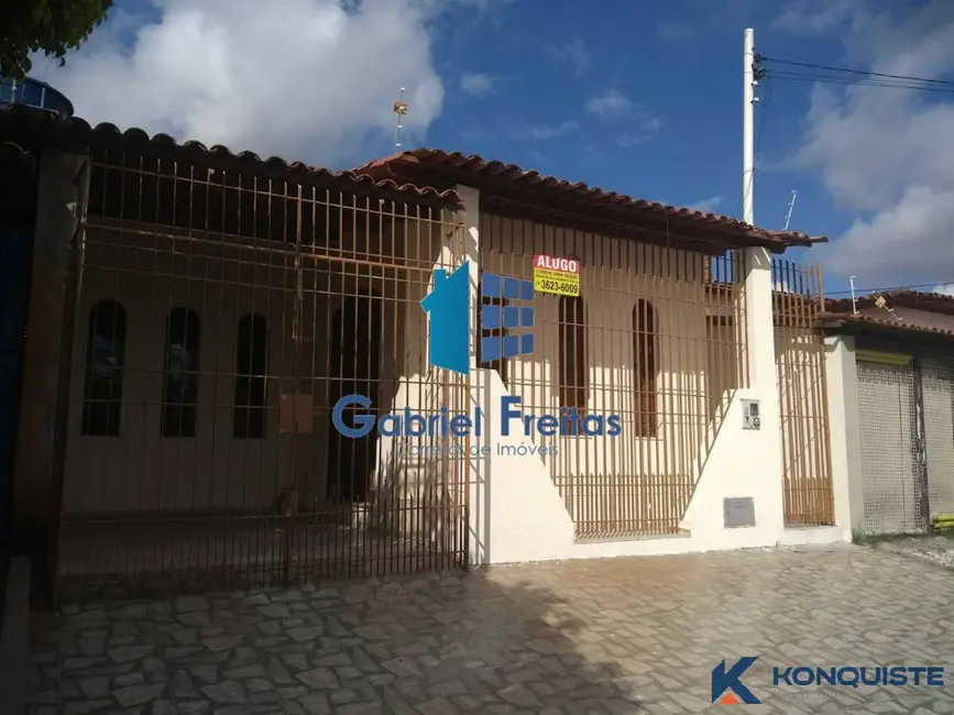Casa com 3 quartos à venda e para alugar em Jardim Cruzeiro, Feira De Santana - BA - imagem 2 Foto 2 de Casa com 3 quartos à venda e para alugar em Jardim Cruzeiro, Feira De Santana - BA
