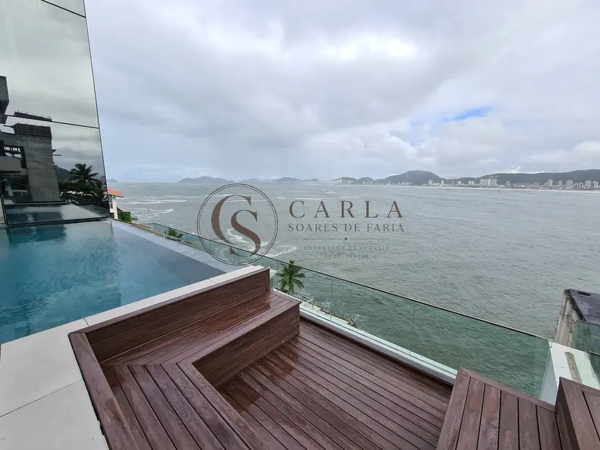Casa com 6 quartos à venda, 1100m2 em Guaruja - SP - imagem 2 Foto 2 de Casa com 6 quartos à venda, 1100m2 em Guaruja - SP