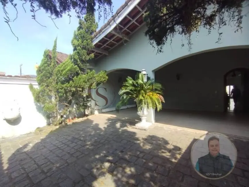 Foto 7 de Casa com 3 quartos à venda, 480m2 em Guaiúba, Guaruja - SP