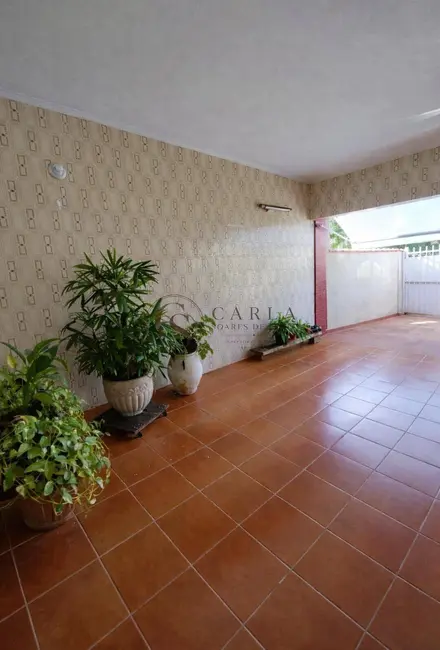 Casa com 3 quartos à venda, 203m2 em Vila Santa Rosa, Guaruja - SP - imagem 4 Foto 4 de Casa com 3 quartos à venda, 203m2 em Vila Santa Rosa, Guaruja - SP
