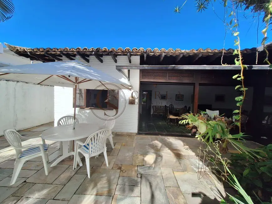 Casa com 5 quartos à venda, 450m2 em Jardim Virgínia, Guaruja - SP - imagem 3 Foto 3 de Casa com 5 quartos à venda, 450m2 em Jardim Virgínia, Guaruja - SP