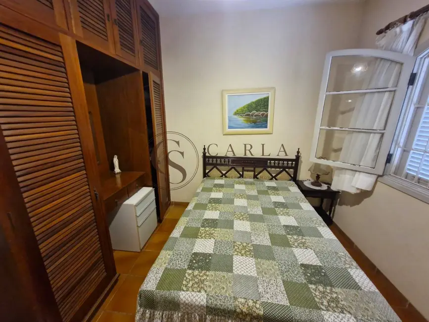 Casa com 3 quartos à venda, 250m2 em Enseada, Guaruja - SP - imagem 6 Foto 6 de Casa com 3 quartos à venda, 250m2 em Enseada, Guaruja - SP