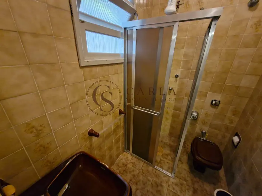 Casa com 3 quartos à venda, 250m2 em Enseada, Guaruja - SP - imagem 9 Foto 9 de Casa com 3 quartos à venda, 250m2 em Enseada, Guaruja - SP