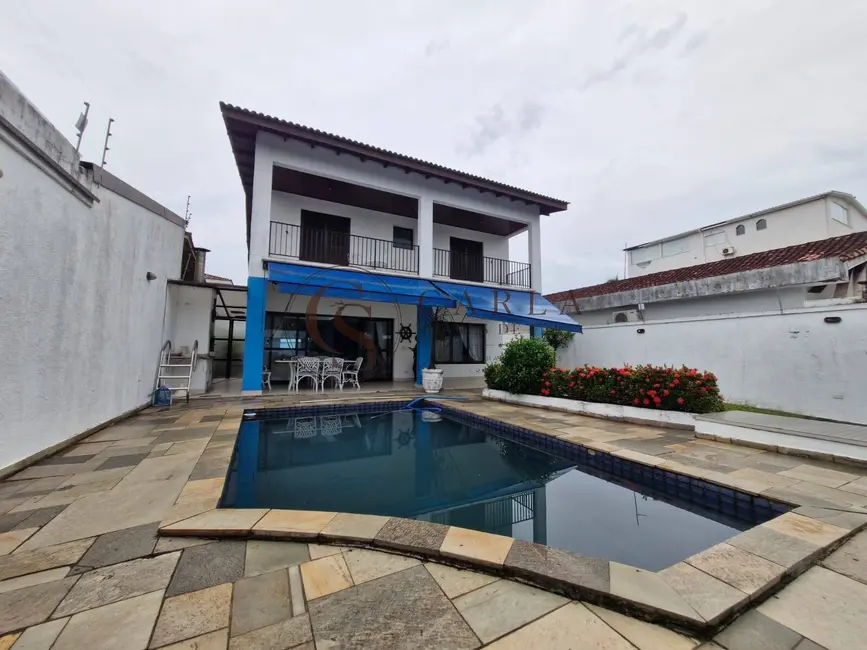 Foto 2 de Casa com 4 quartos à venda, 350m2 em Jardim Virgínia, Guaruja - SP