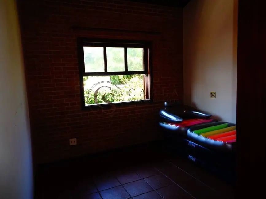 Foto 9 de Casa com 3 quartos à venda, 215m2 em Jardim Virgínia, Guaruja - SP