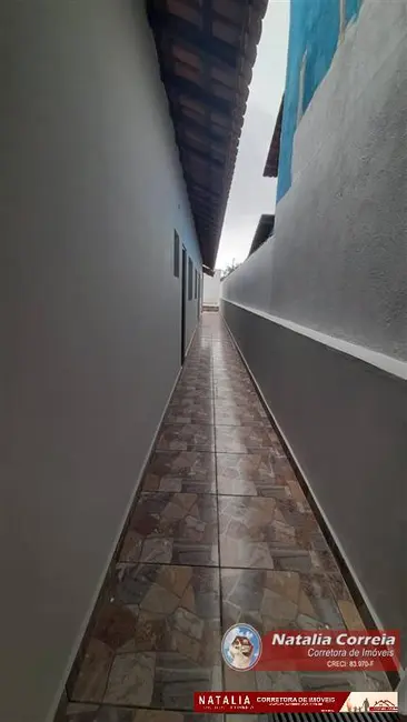 Foto 8 de Casa com 2 quartos à venda, 90m2 em Mongagua - SP