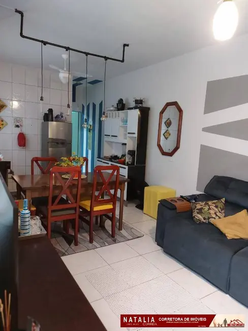 Foto 5 de Casa com 2 quartos à venda, 150m2 em Mongagua - SP