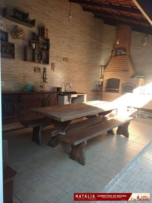 Foto 2 de Casa com 3 quartos à venda, 250m2 em Mongagua - SP