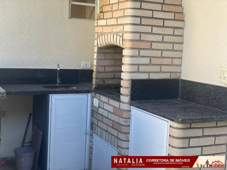 Foto 5 de Casa com 2 quartos à venda, 115m2 em Mongagua - SP