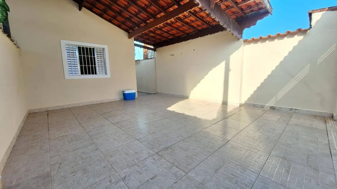 Foto 6 de Casa com 2 quartos à venda, 140m2 em Mongagua - SP