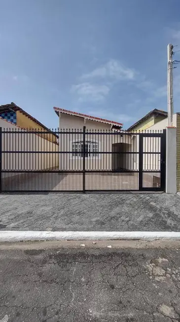 Casa com 2 quartos à venda, 140m2 em Praia Grande - SP - imagem 3 Foto 3 de Casa com 2 quartos à venda, 140m2 em Praia Grande - SP