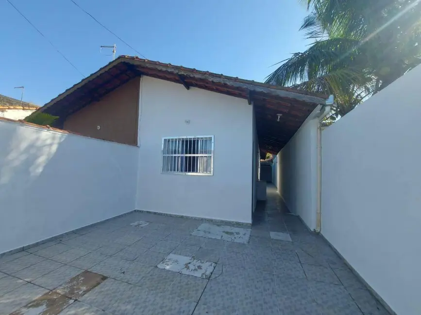 Casa com 2 quartos à venda, 125m2 em Itanhaem - SP - imagem 2 Foto 2 de Casa com 2 quartos à venda, 125m2 em Itanhaem - SP