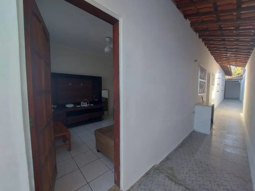 Casa com 2 quartos à venda, 125m2 em Itanhaem - SP - imagem 5 Foto 5 de Casa com 2 quartos à venda, 125m2 em Itanhaem - SP