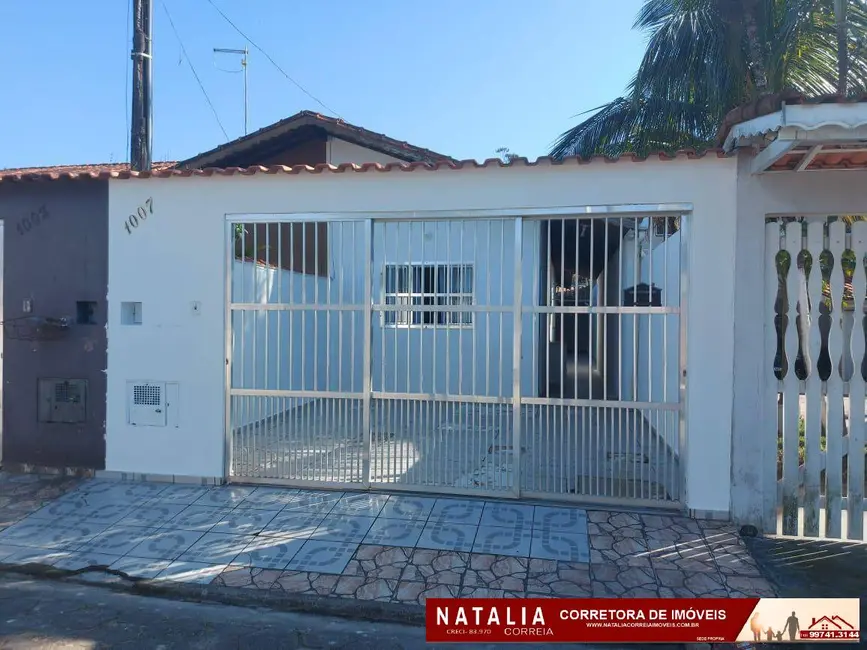 Foto 1 de Casa com 2 quartos à venda, 125m2 em Itanhaem - SP