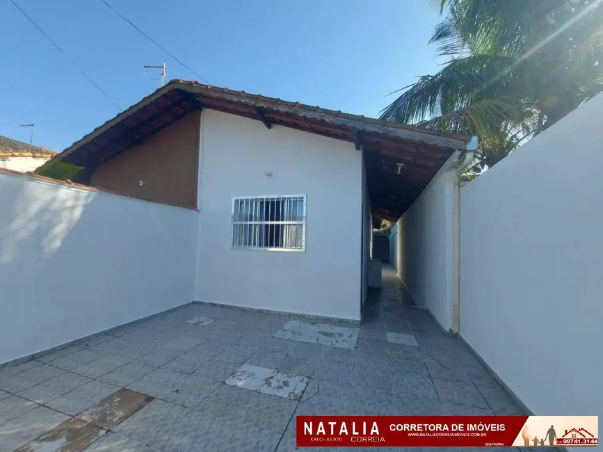 Foto 2 de Casa com 2 quartos à venda, 125m2 em Itanhaem - SP