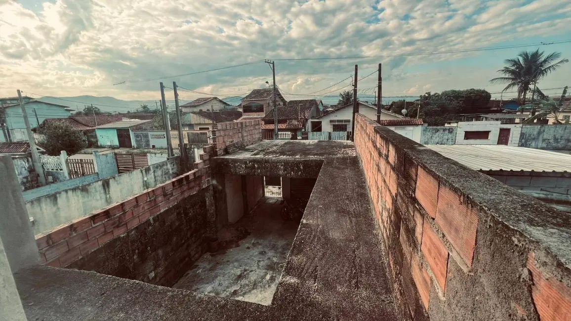 Foto 6 de Casa com 2 quartos à venda, 161m2 em Mongagua - SP