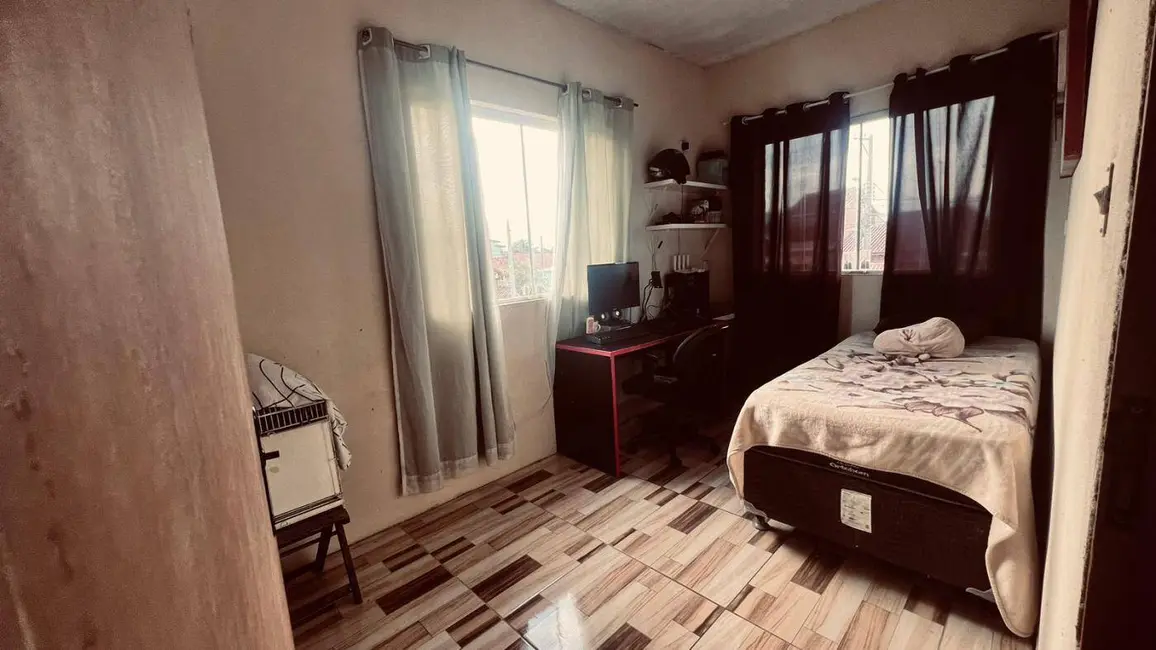 Foto 9 de Casa com 2 quartos à venda, 161m2 em Mongagua - SP
