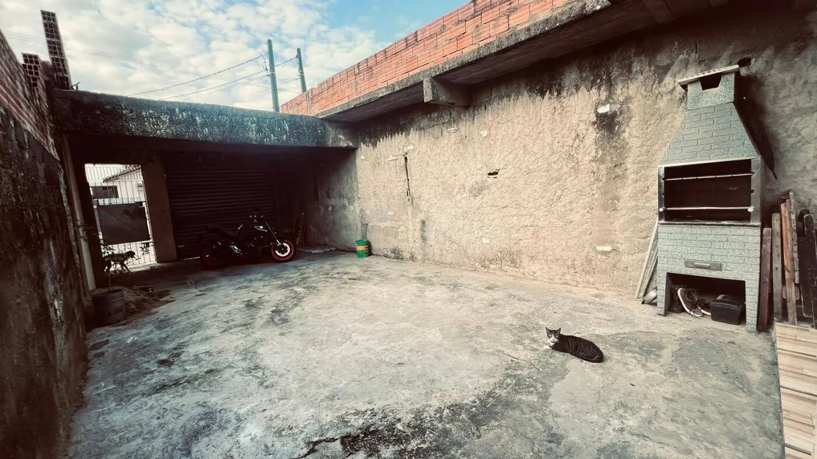Foto 2 de Casa com 2 quartos à venda, 161m2 em Mongagua - SP