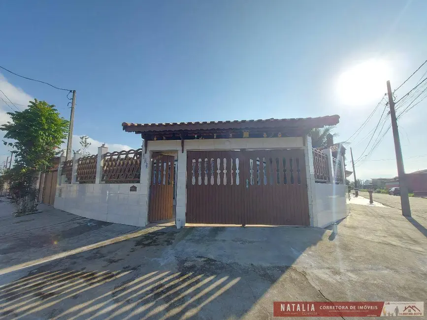 Foto 2 de Casa com 2 quartos à venda, 135m2 em Mongagua - SP