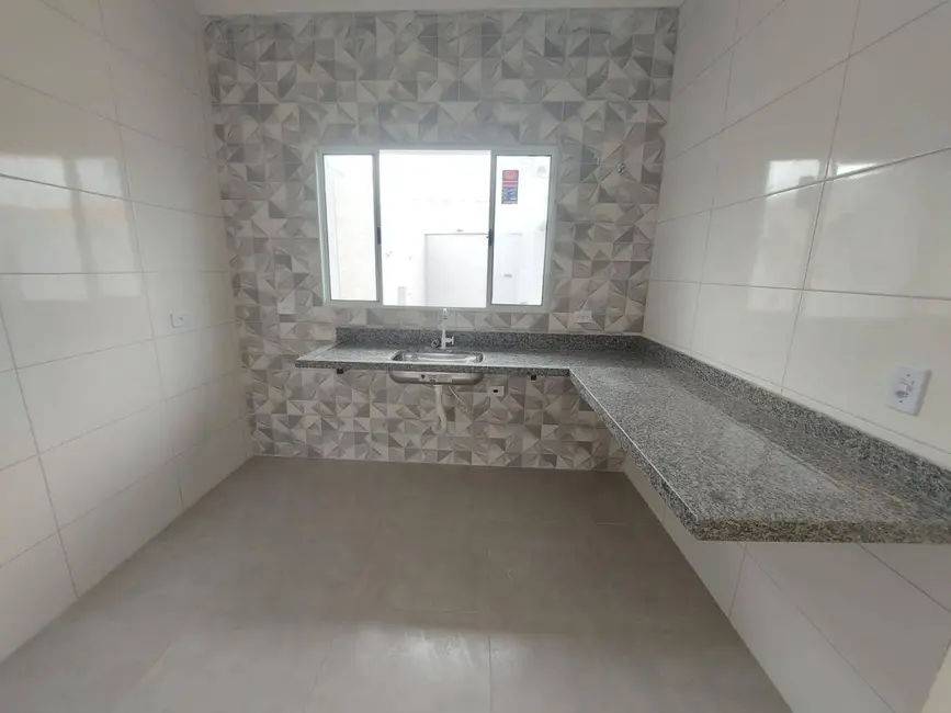 Foto 7 de Casa com 2 quartos à venda em Itanhaem - SP