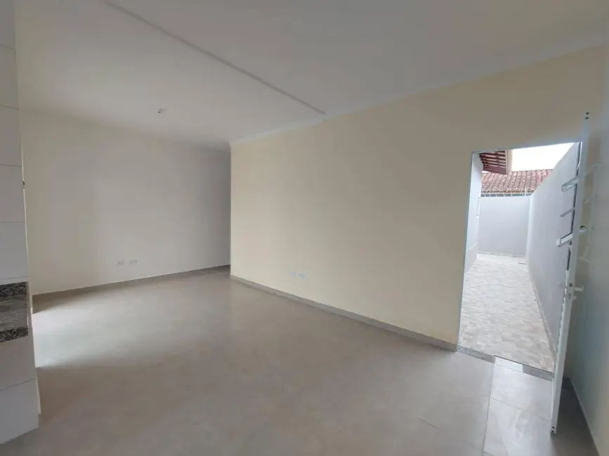 Foto 9 de Casa com 2 quartos à venda em Itanhaem - SP