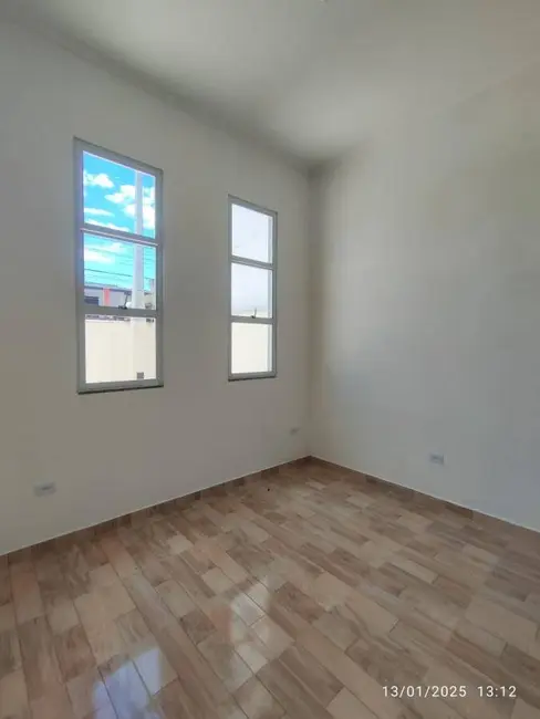 Foto 5 de Casa com 2 quartos à venda, 162m2 em Itanhaem - SP