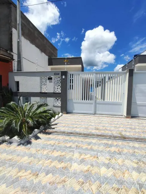 Foto 3 de Casa com 2 quartos à venda, 162m2 em Itanhaem - SP
