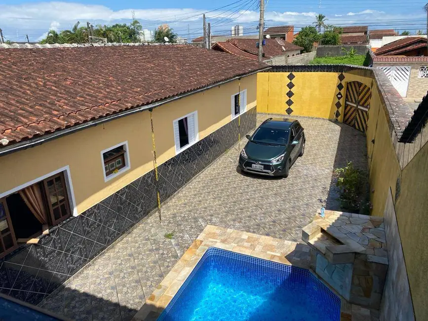 Foto 4 de Casa com 2 quartos à venda, 250m2 em Mongagua - SP