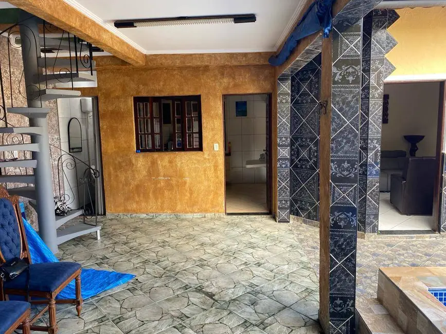 Foto 9 de Casa com 2 quartos à venda, 250m2 em Mongagua - SP
