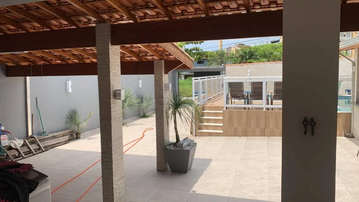 Foto 5 de Casa com 2 quartos à venda, 360m2 em Peruibe - SP