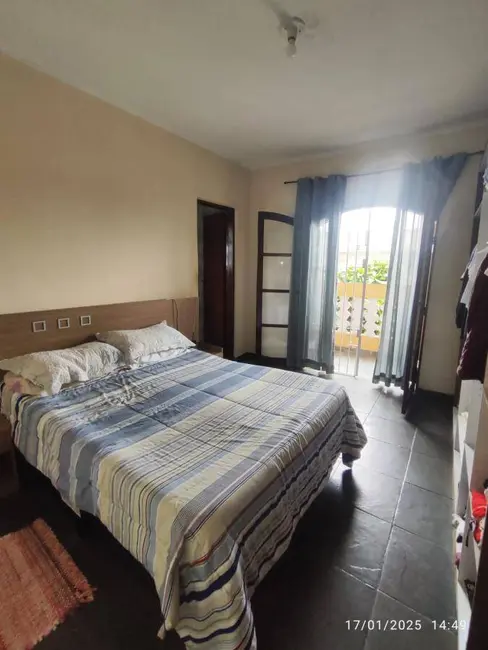 Foto 6 de Sobrado com 5 quartos à venda, 290m2 em Mongagua - SP