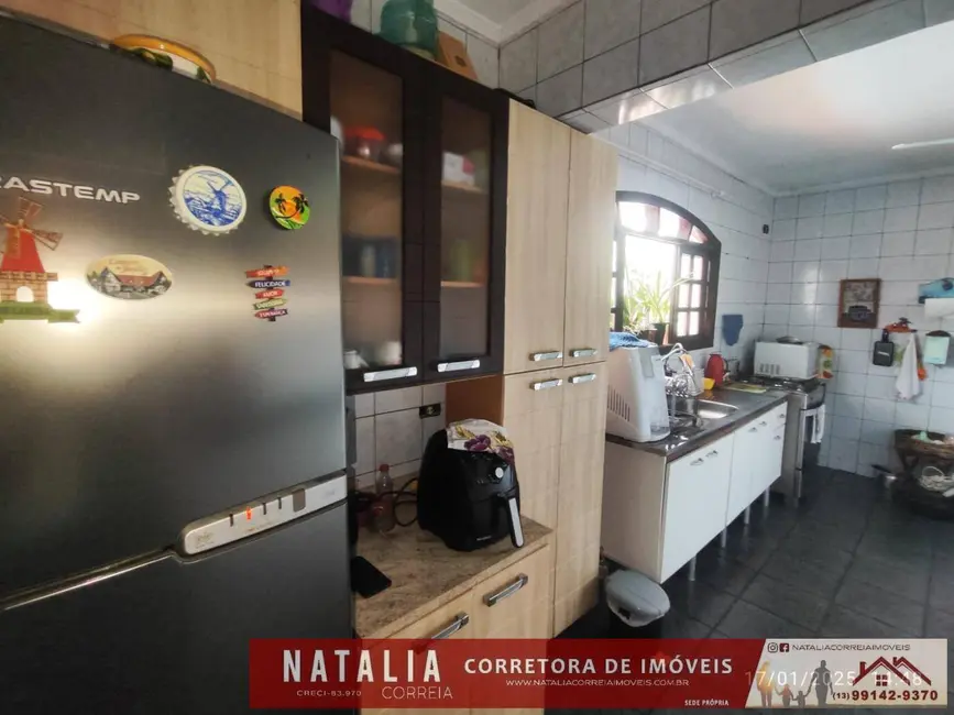 Foto 4 de Sobrado com 5 quartos à venda, 290m2 em Mongagua - SP