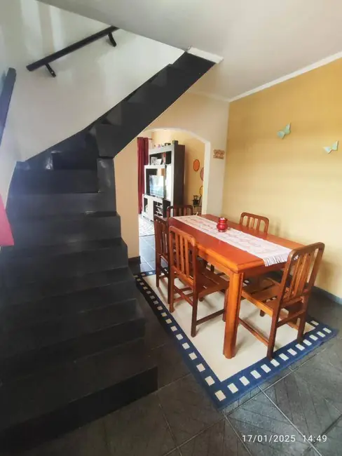 Foto 5 de Sobrado com 5 quartos à venda, 290m2 em Mongagua - SP