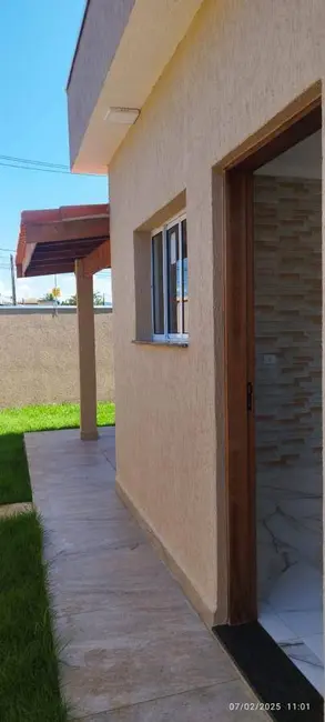Foto 3 de Casa com 2 quartos à venda, 67m2 em Itanhaem - SP