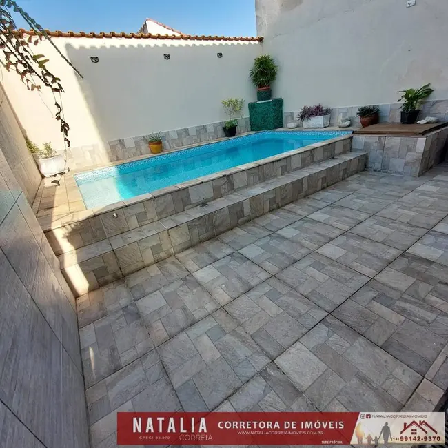Foto 6 de Sobrado com 3 quartos à venda, 162m2 em Mongagua - SP