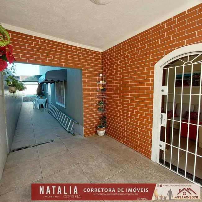 Foto 5 de Sobrado com 3 quartos à venda, 162m2 em Mongagua - SP