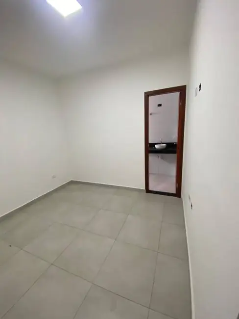 Casa com 2 quartos à venda em Itanhaem - SP - imagem 5 Foto 5 de Casa com 2 quartos à venda em Itanhaem - SP