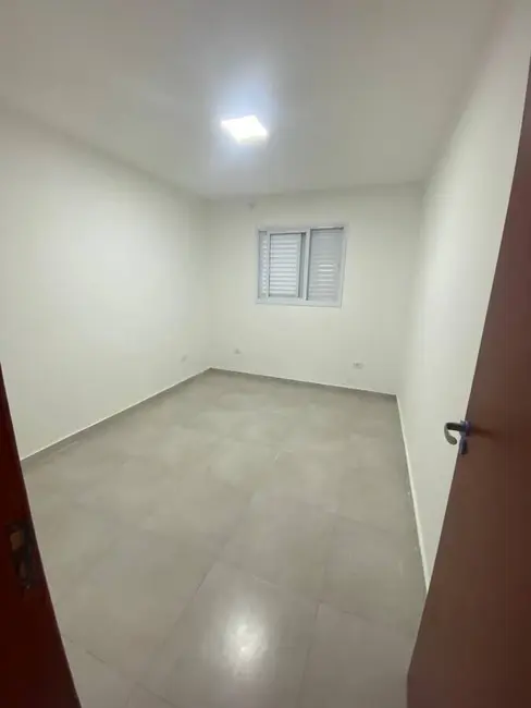 Casa com 2 quartos à venda em Itanhaem - SP - imagem 4 Foto 4 de Casa com 2 quartos à venda em Itanhaem - SP