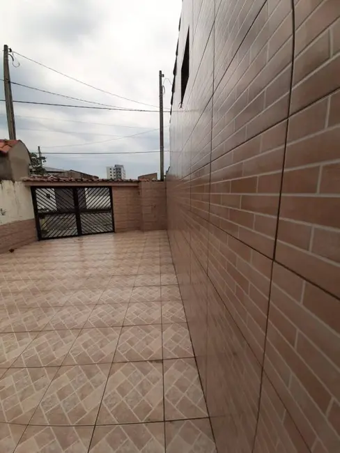 Foto 2 de Sobrado com 2 quartos à venda, 151m2 em Mongagua - SP