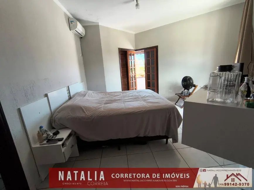 Foto 3 de Sobrado com 3 quartos à venda em Mongagua - SP