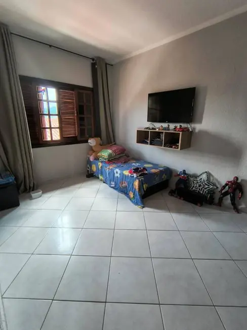 Foto 2 de Sobrado com 3 quartos à venda em Mongagua - SP